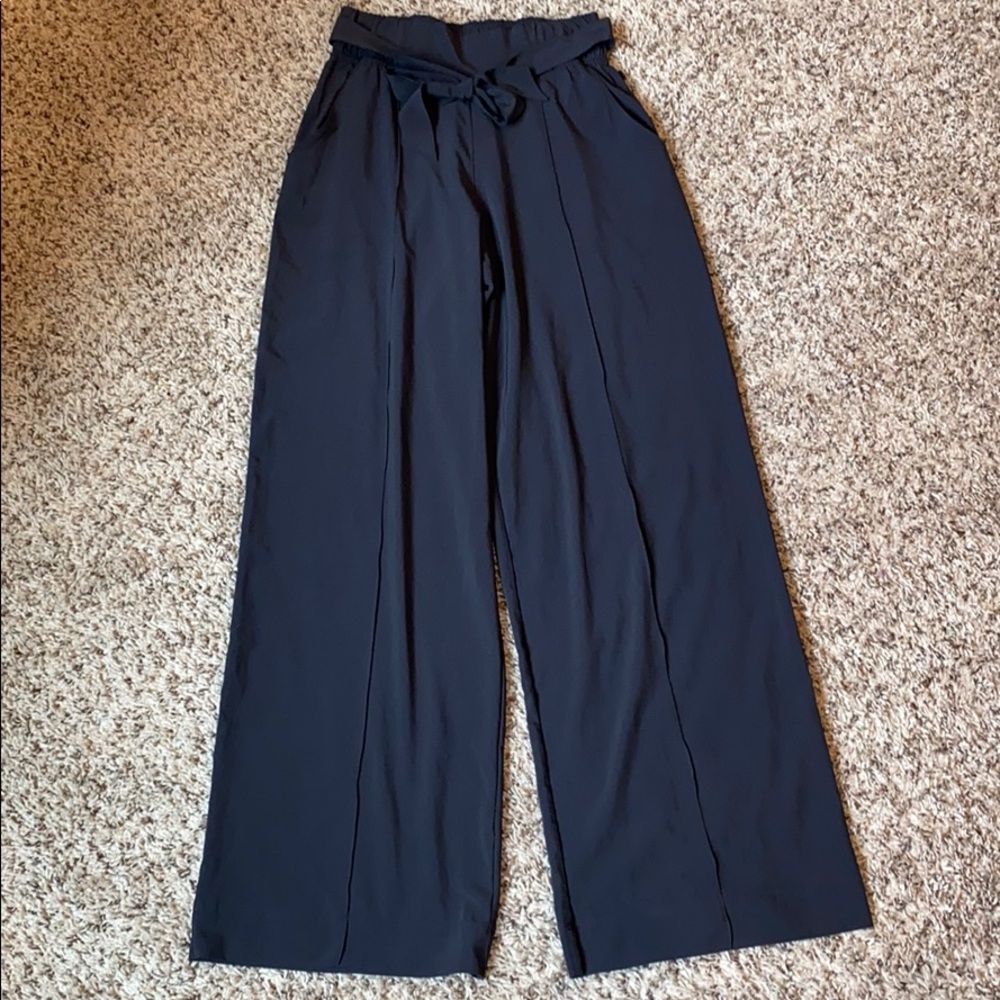 Lululemon Noir Pants